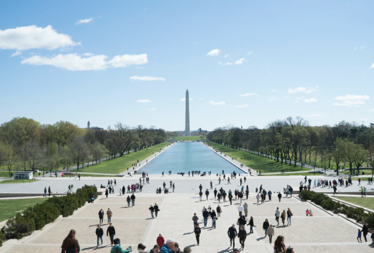 文旅部：上半年国内旅游总人次超18亿，比去年同期增100.8%