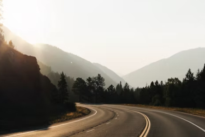 国务院：鼓励农村公路与乡村旅游重点村等一体开发